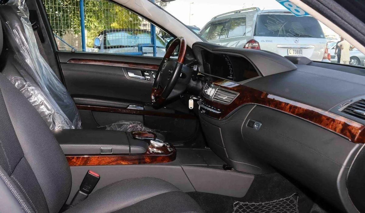 Mercedes Benz S600 LWB LARGE-7-0
