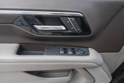 Chevrolet Tahoe-19