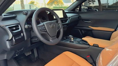2025 Lexus UX300h, Dealer Warranty, GCC Specifications-7