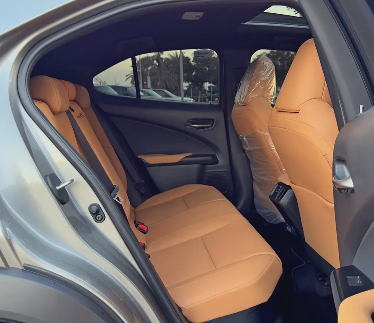 2025 Lexus UX300h, Dealer Warranty, GCC Specifications-11-11