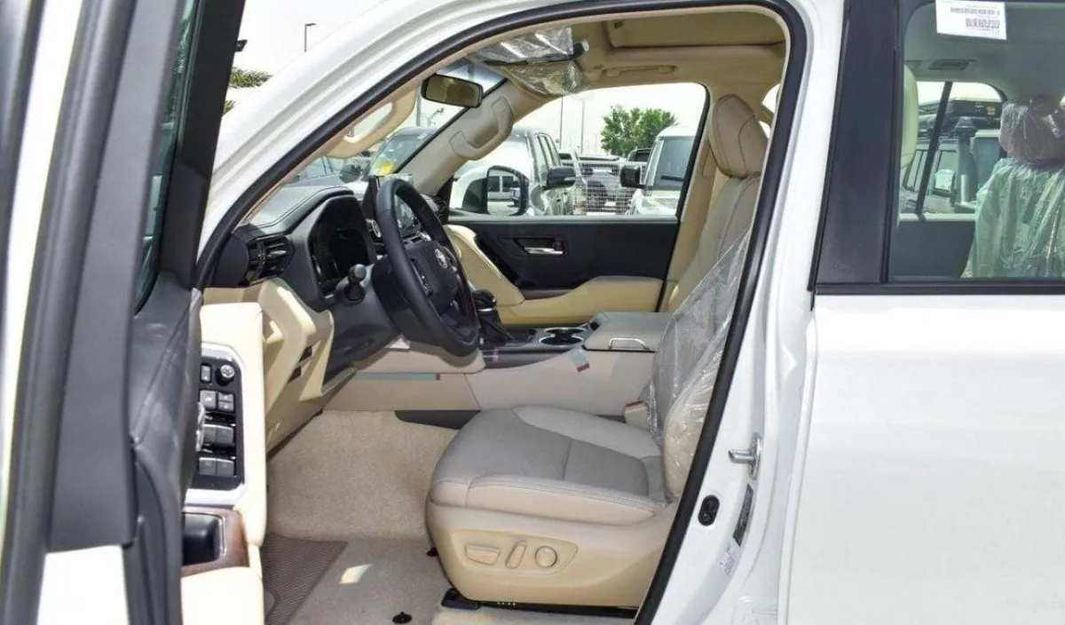 Toyota Land Cruiser GXR Toyota Land Cruiser GXR 4.0L Petrol V6  2025-8-0