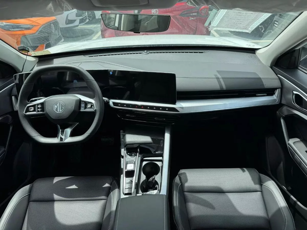 MG One LUX 1.5L Petrol FWD 2024 Export Price @ 47,000 AED-5-5