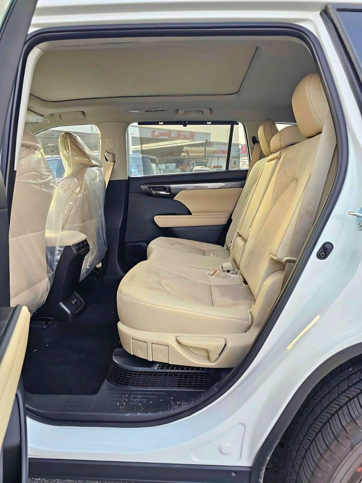 Toyota Highlander LIMITED 2.5L HYBRID LIMITED HYBRID || 2.5L V4 HEV | RADAR | PANORAMIC ROOF | HEADS UP DISPLAY (CODE # HLTDO)-11-0