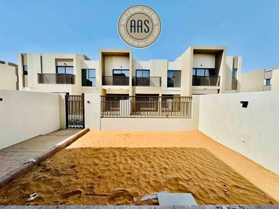 Luxury Living • Modern Design • Prime Location • 3bedroom Available-13