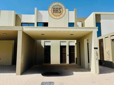 Luxury Living • Modern Design • Prime Location • 3bedroom Available-2