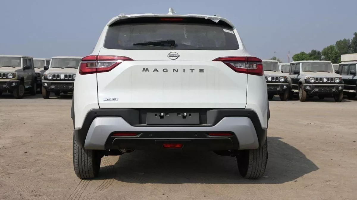 Nissan Magnite SV S/Nissan Magnite 1.0L PETROL-16-0