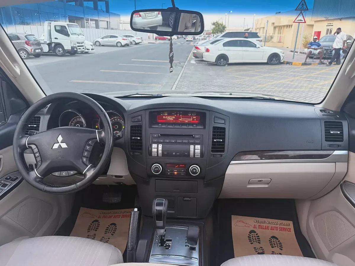 Mitsubishi Pajero GLS 2014 | GCC Specs | Well Maintained-10-10