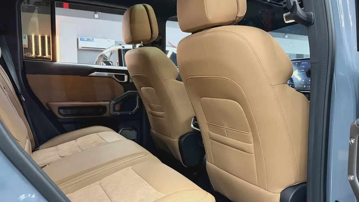 Jetour T2 Luxury Plus 2025 GCC Specs 5 Year Bank Finance and Warranty Available-10-10