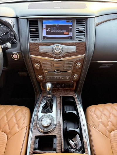 Nissan Armada SL SV 5.6L 4WD 4x4 original paint clean title-6