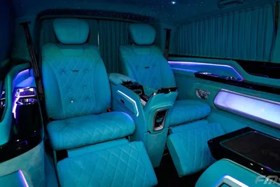 Mercedes Benz V 250 VIP BUSINESS VAN –  FULL LUXURY OPTION | BRAND NEW | GCC | 2023-16