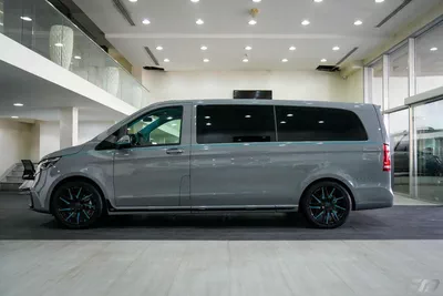 Mercedes Benz V 250 VIP BUSINESS VAN –  FULL LUXURY OPTION | BRAND NEW | GCC | 2023-3
