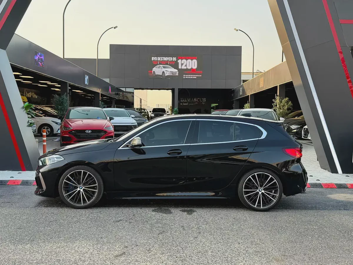 2024 BMW 1-Series 135i xDrive - Korean Specs - Performance Hatchback-3-3