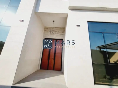 Discover luxury Villa | At Prime Location Of Sharjah-3
