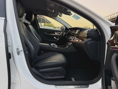 Mercedes Benz E400-8