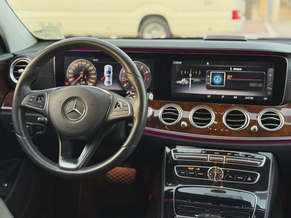 Mercedes Benz E400