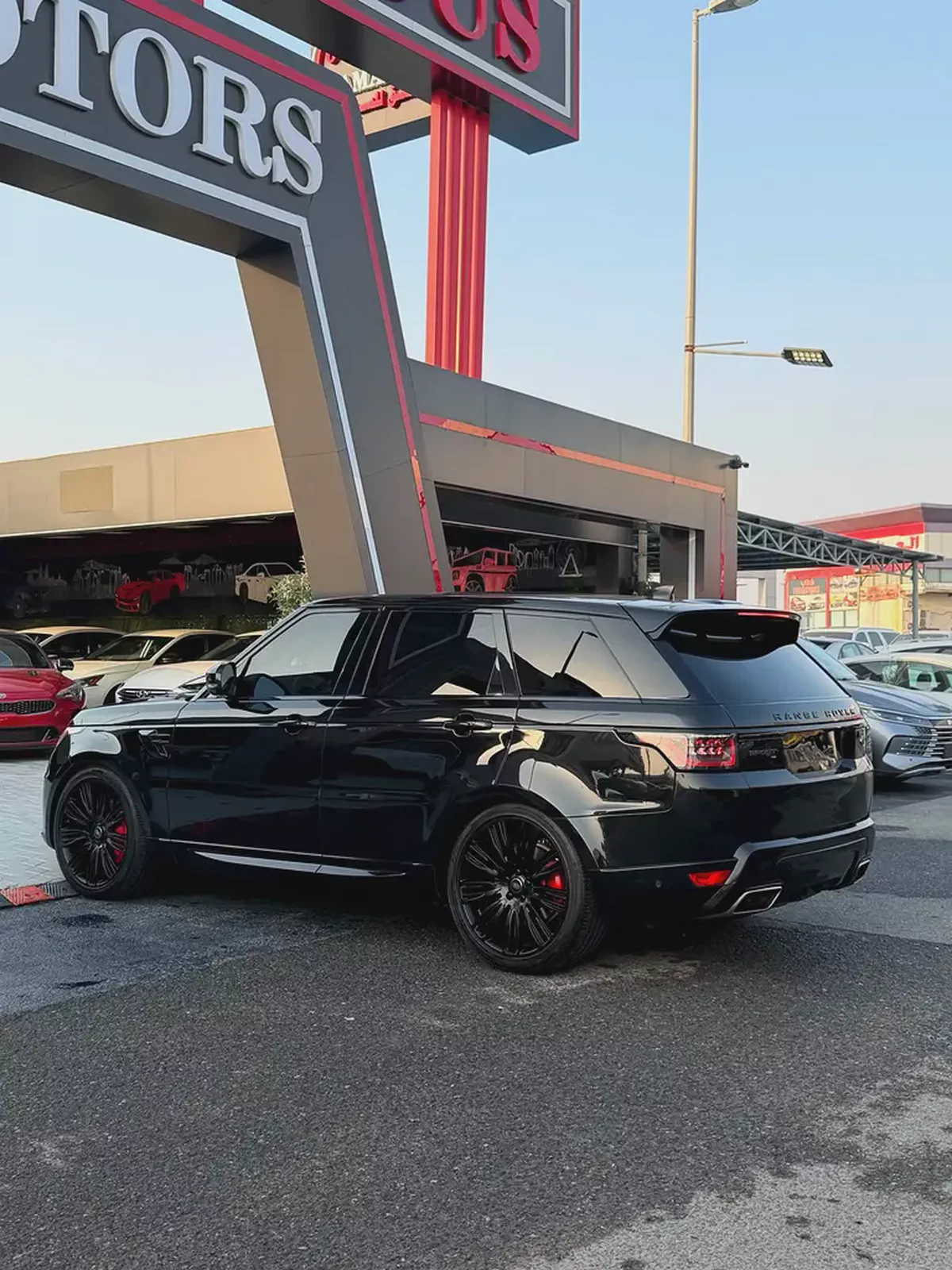 2020 Land Rover Range Rover Sport HSE - American Specs-4-4