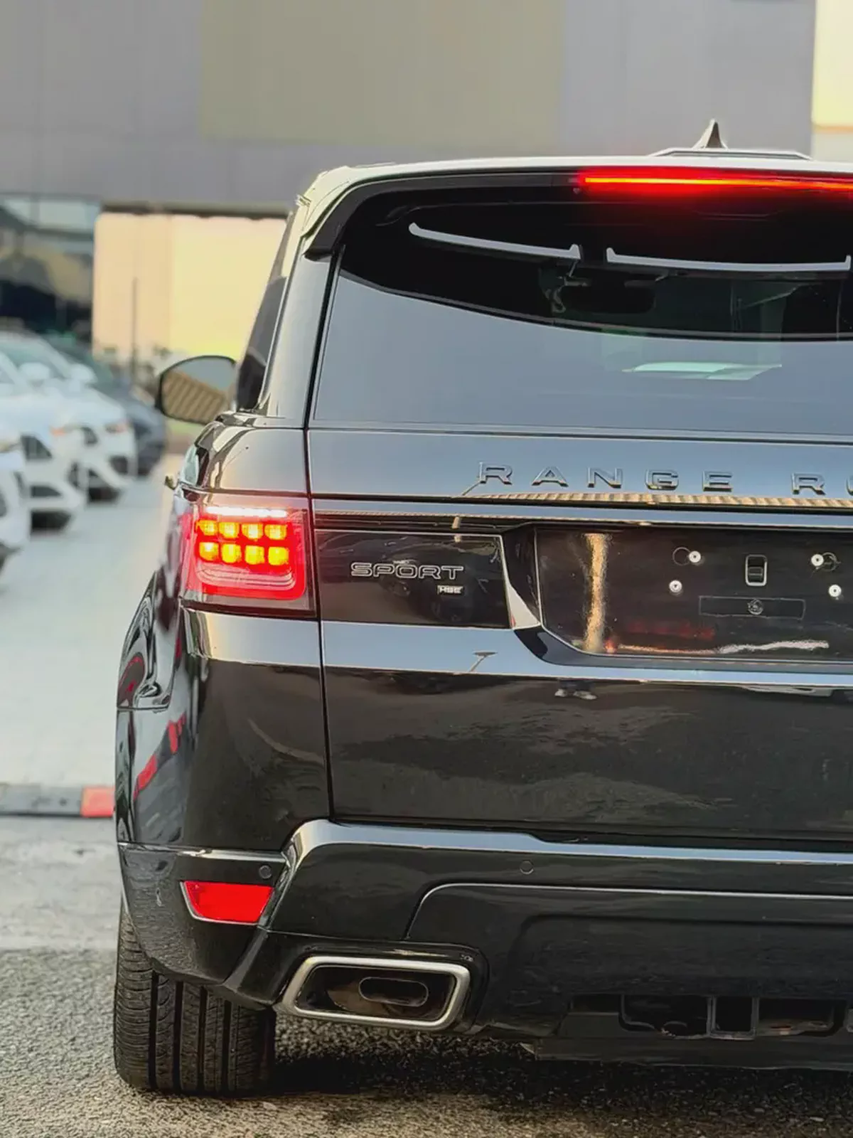 2020 Land Rover Range Rover Sport HSE - American Specs-6-6