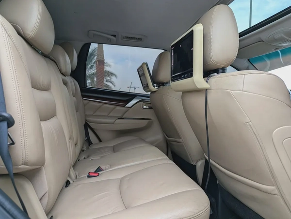 MITSUBISHI MONTERO SPORT 2016 GLS 4WD TOP LINE GCC IN EXCELLENT CONDITION