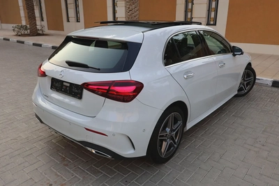 Mercedes-Benz A200 AMG-2024-11000KM-GCC SPECS- UNDER WARRANTY  SERVICE CONTRACT available black as w-3