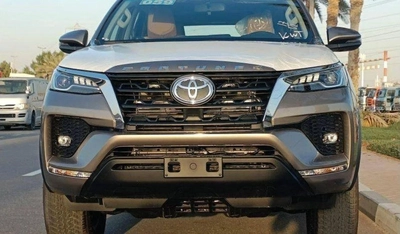 Toyota Fortuner Toyota Fortuner 2.4L diesel AT V4 4WD 2025-6