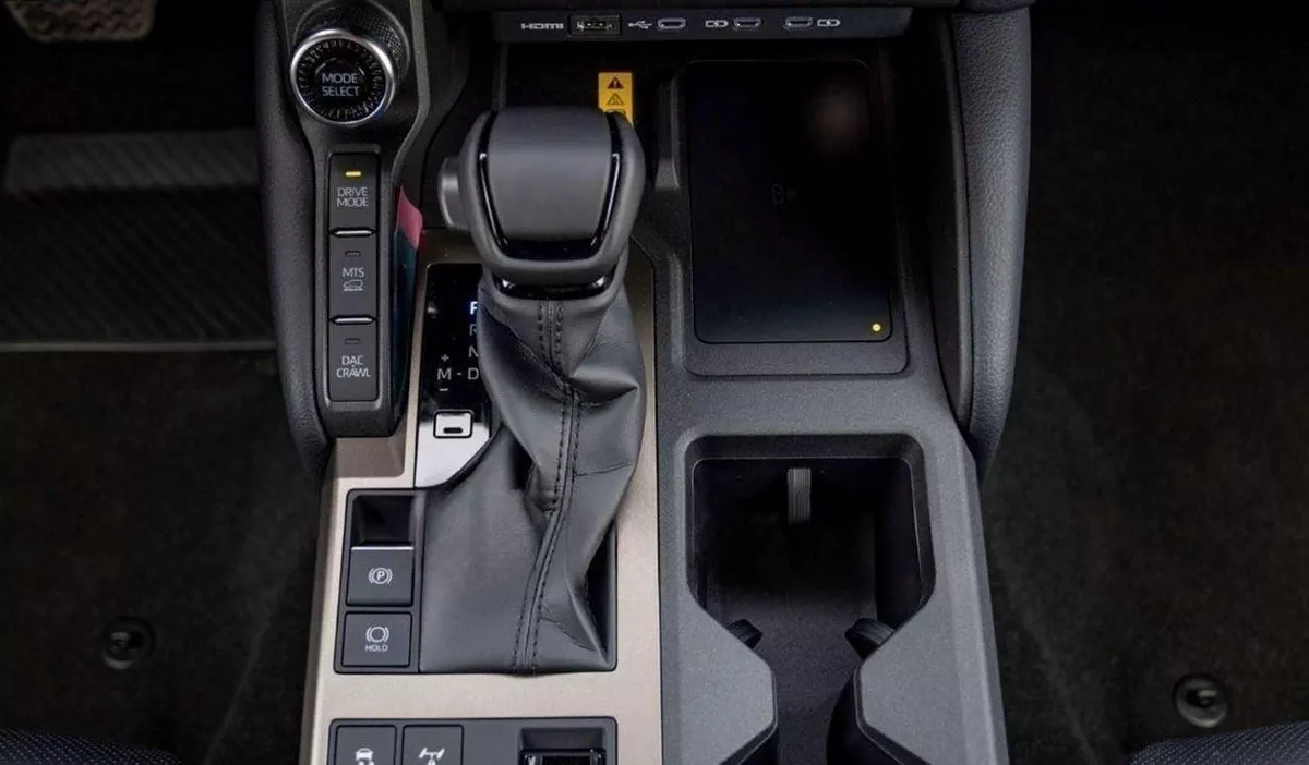 Toyota Prado GXR 250 2.4P AT FIRST EDITION MY2025 – BRONZE-10-0