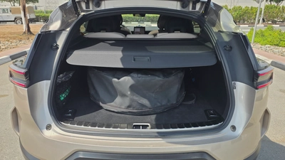 Polestar 3 (Gold)-16