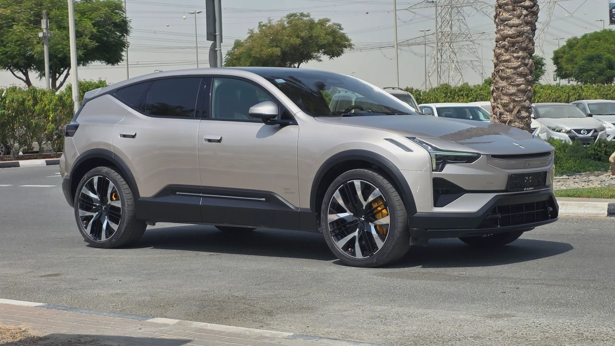 Polestar 3 (Gold)