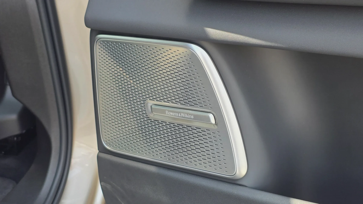 Polestar 3 (Gold)-15-15