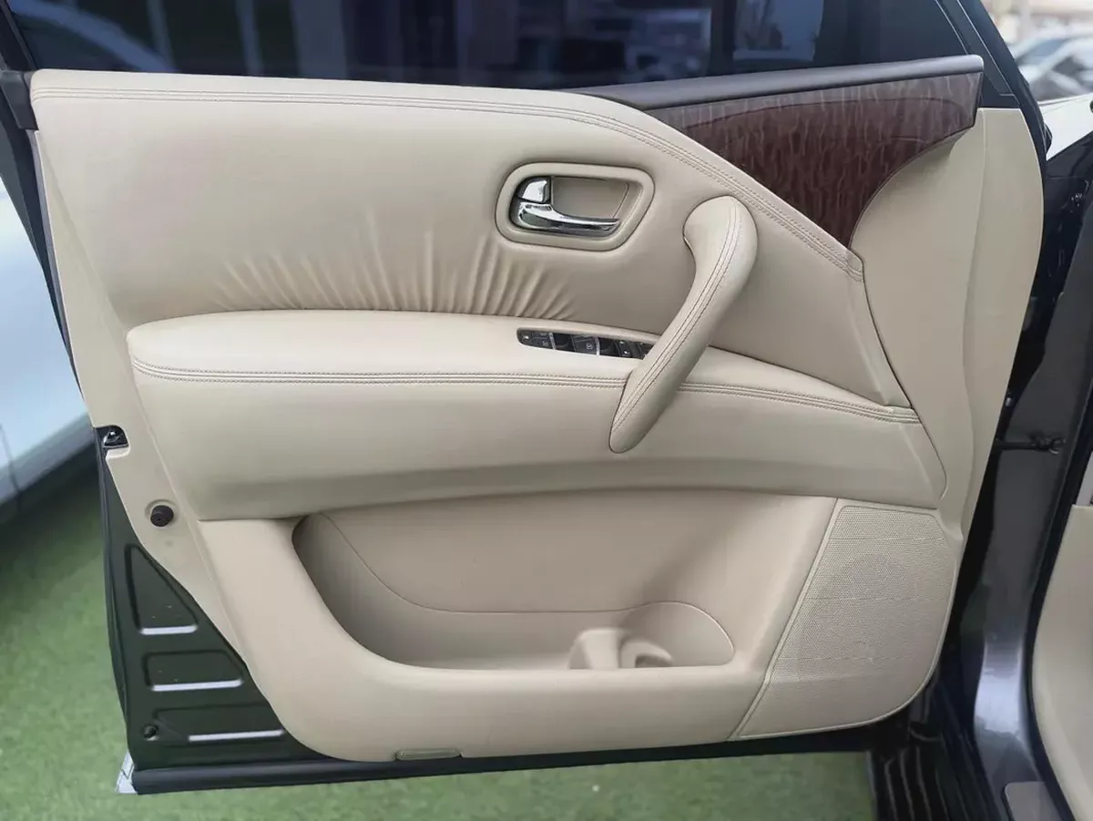 Nissan Patrol LE Titanium 2018 | GCC Specs | V8 Engine-10-10