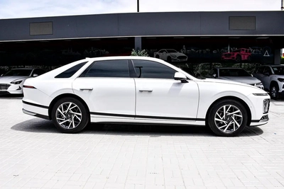 Hyundai Azera Hybrid 2025 | Korean Specs | Clean Title | 13K KM | White | هيونداي ازيرا هايبرد 2025-3