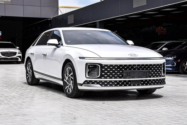 Hyundai Azera Hybrid 2025 | Korean Specs | Clean Title | 13K KM | White | هيونداي ازيرا هايبرد 2025