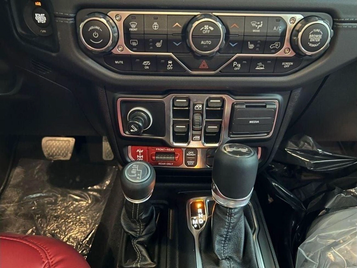 Jeep Wrangler Unlimited EXPORT PRICE  - RUBICON 392 6.4L V8-10-10