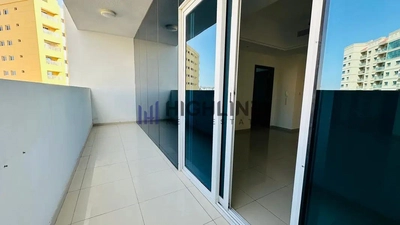 Bright & Spacious | 1Bed + Store | Open Kitchen-5