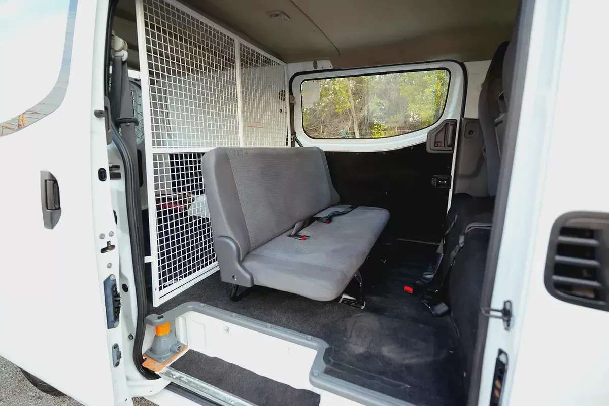 Urvan 6-Seater | Automatic | Standard Roof Delivery Van | GCC Specs | Ref#N32308-10-10