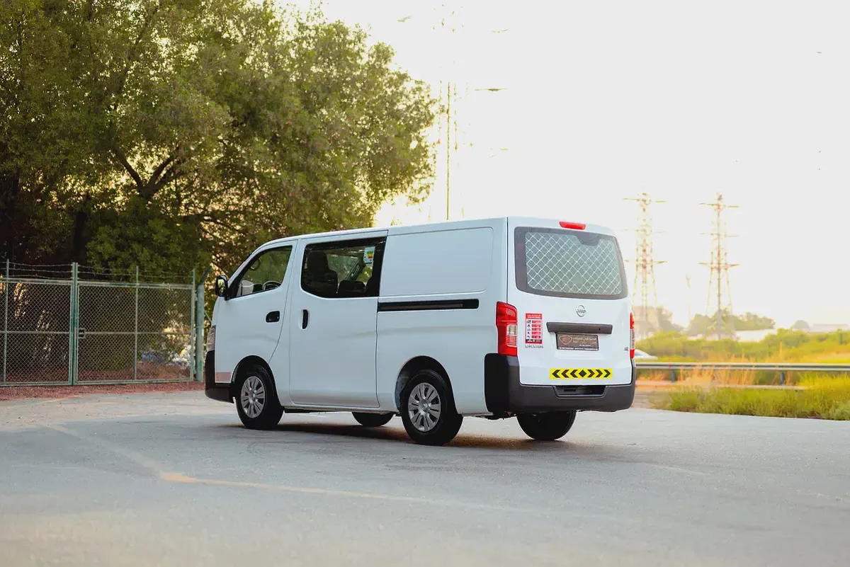 Urvan 6-Seater | Automatic | Standard Roof Delivery Van | GCC Specs | Ref#N32308-3-3
