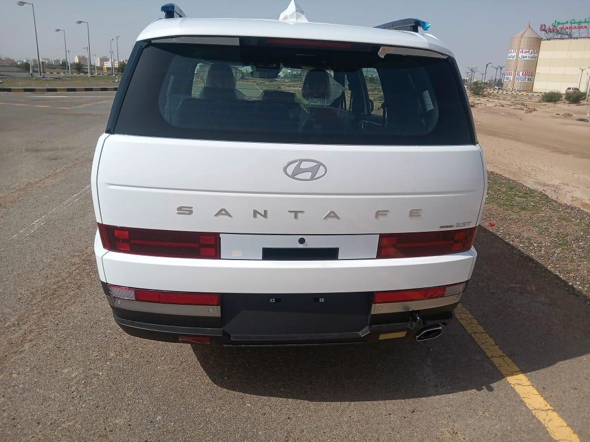 2025 Hyundai Santa Fe – Powerful 2.5L 4WD SUV-10-10