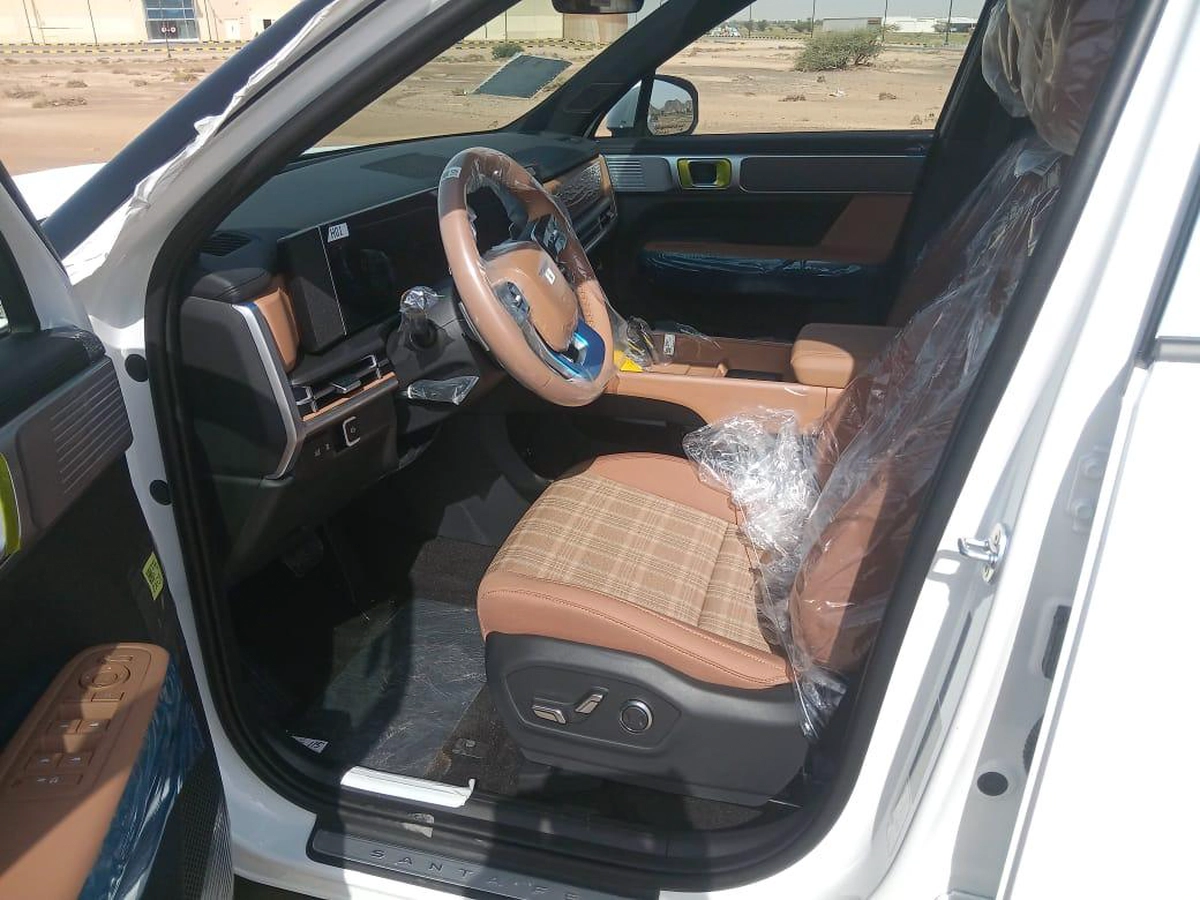 2025 Hyundai Santa Fe – Powerful 2.5L 4WD SUV-6-6