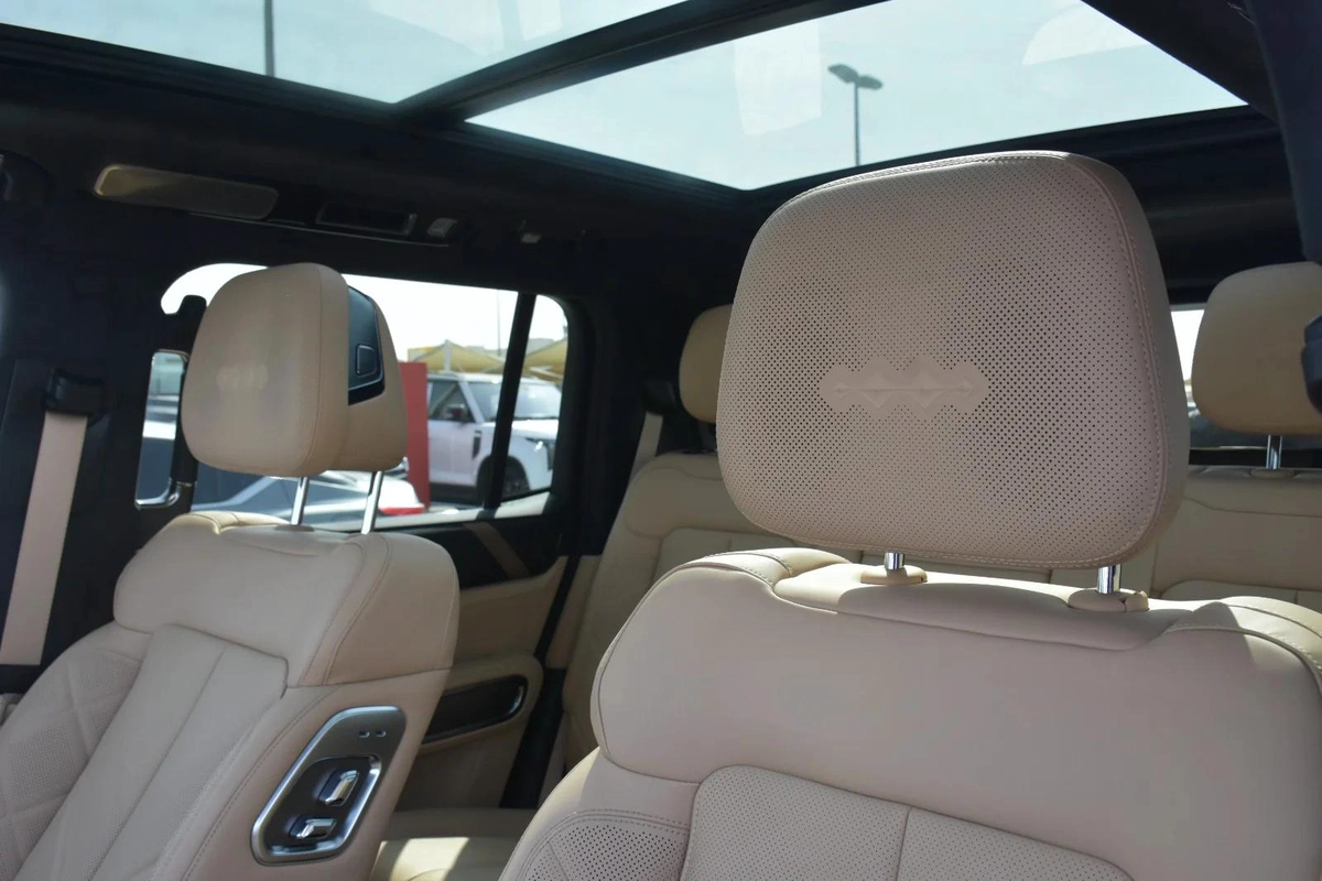 BYD LEOPARD 8 SEVEN SEATS 2025 | SILVER-5-5