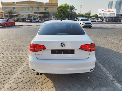 Volkswagen Jetta S V4 2.0L 2015 Model GCC Specs With Partial Service History In Perfect Condition-7