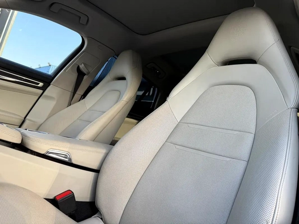 Porsche Panamera 2022 GCC Specs