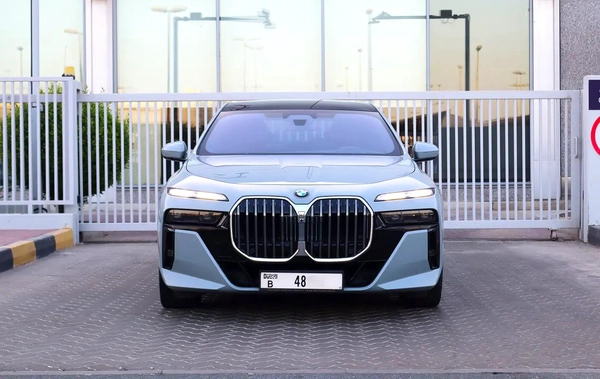BMW 735i M Kit GCC 2024 - Until Warranty