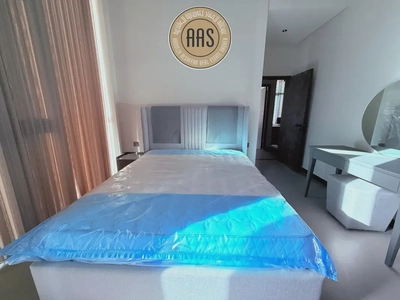 SPACIOUS 2BHK WITH FULLY FURNISHED+MAID ROOM CLOSE TO METRO IN JLT DUBAI-3