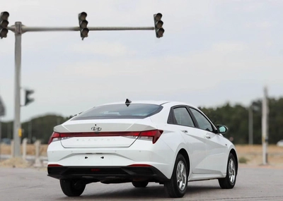 Hyundai Elantra SMART Hyundai Elantra | 1.6 L | 2022 | GCC | Accident-Free | In Excellent Condition-1