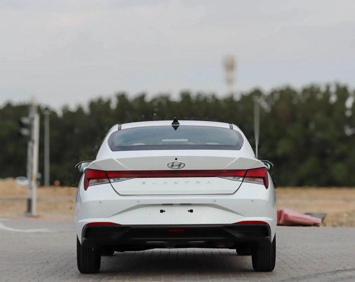Hyundai Elantra SMART Hyundai Elantra | 1.6 L | 2022 | GCC | Accident-Free | In Excellent Condition-7-7