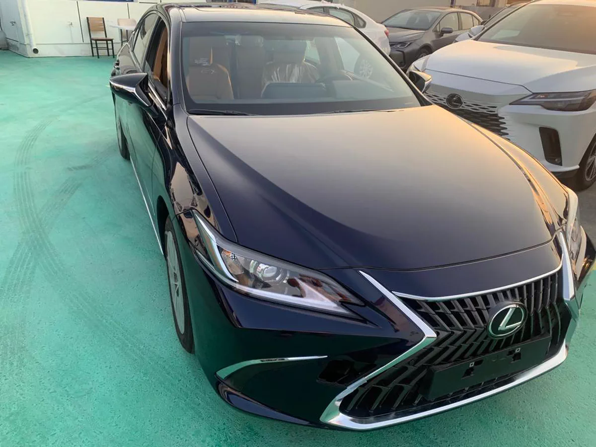 2026 Lexus ES-Series-6-6