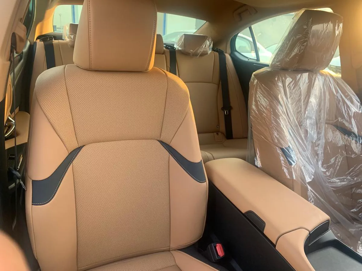 2026 Lexus ES-Series-3-3