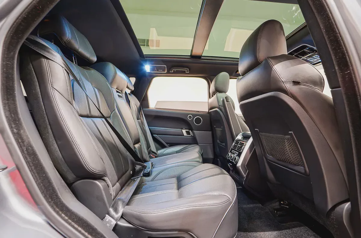 AED 1615 PM | RANGE ROVER SPORT HSE 2017 | FACE LIFTED TO 2018 | WELL MAINTAINED | 1 YEAR WARRANTY-18-18