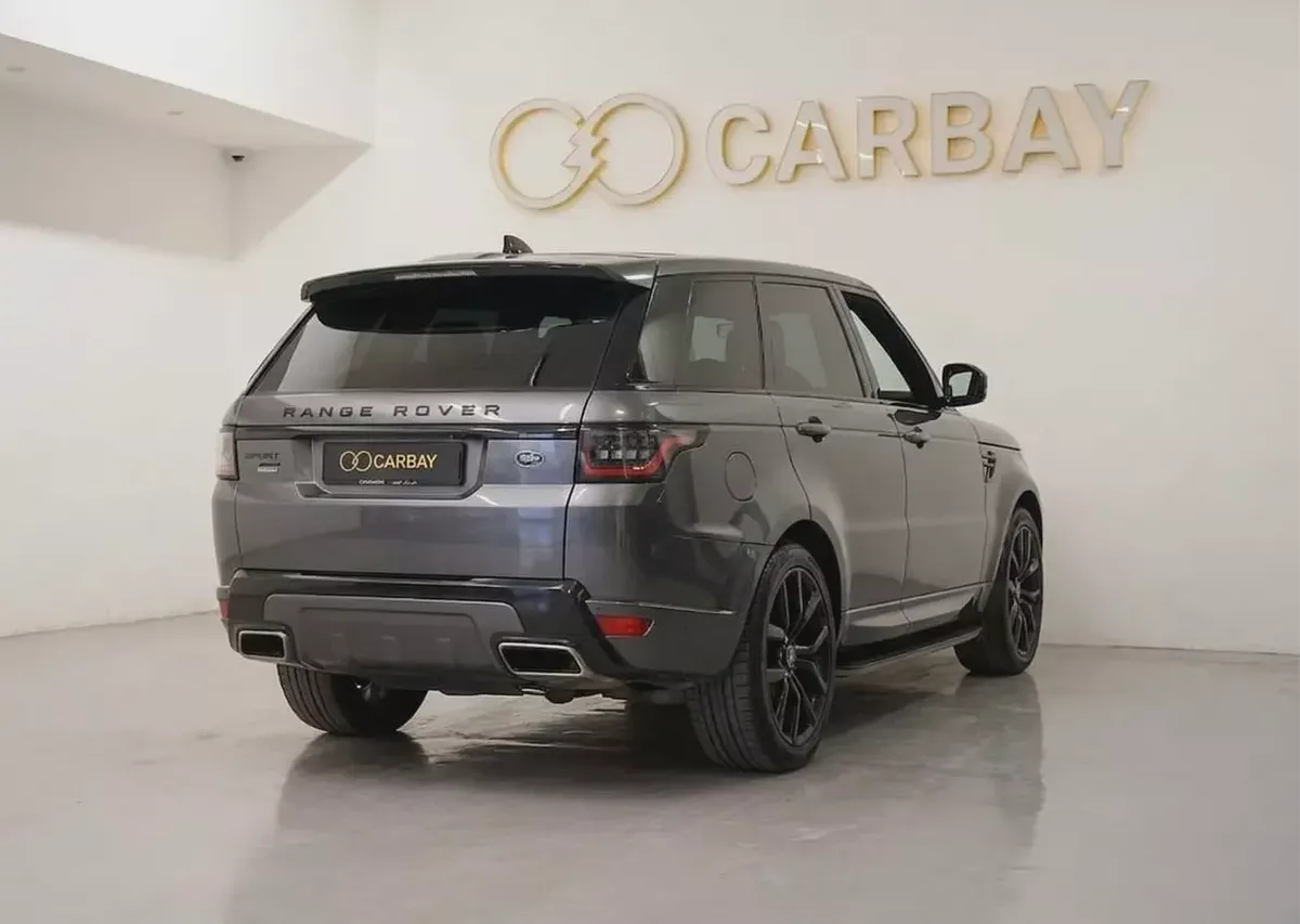 AED 1615 PM | RANGE ROVER SPORT HSE 2017 | FACE LIFTED TO 2018 | WELL MAINTAINED | 1 YEAR WARRANTY-4-4