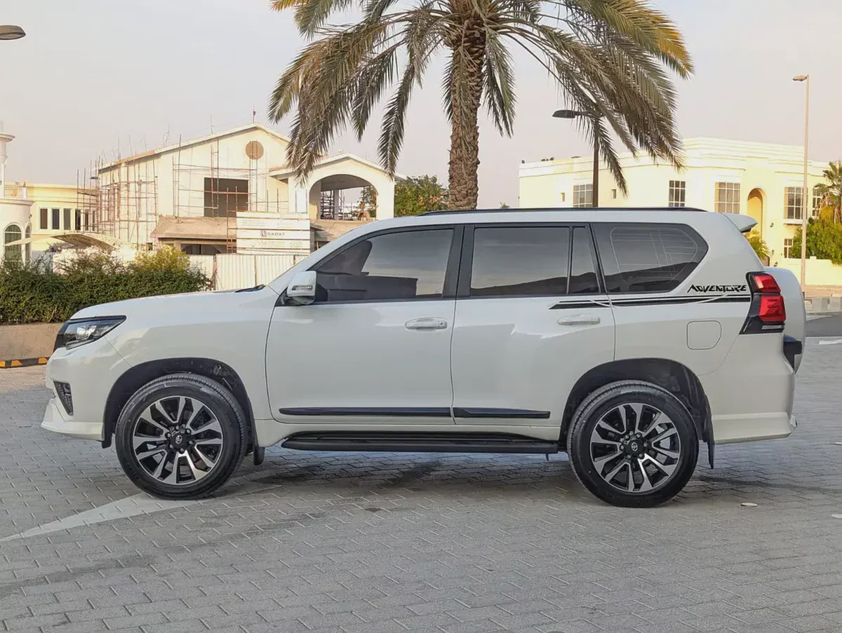 TOYOTA PRADO 2020 MODIFIED ADVENTURE GCC V6 4.0L ACCIDENT FREE IN EXCELLENT CONDITION-17-17
