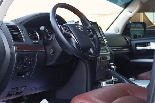 Toyota Land Cruiser 2016 VXR Full Option
